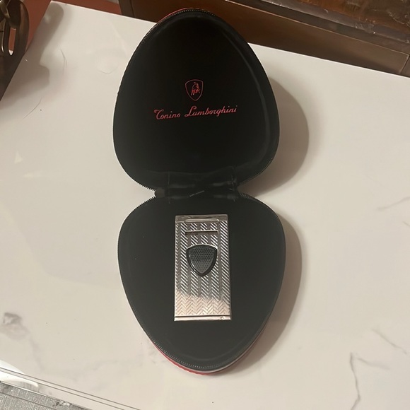 Conino Lamborghini authentic refillable flint lighter and case - Picture 10 of 12